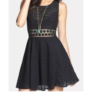 Free People Black  Sleeveless Eyelet Floral Skater Dress Size Small